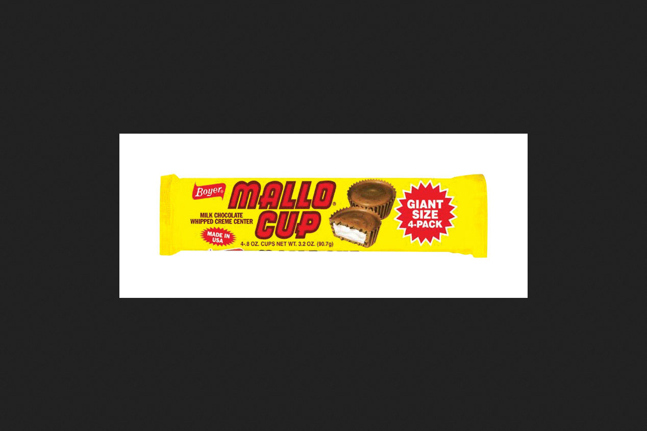 Mallo Cup Candy Milk Chocolate Giant Bar; 3 Ounce; 24 Per Box; 6 Per Case